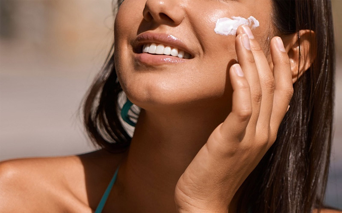 8 bí kíp chọn kem dưỡng ẩm và chống nắng phù hợp cho làn da dầu