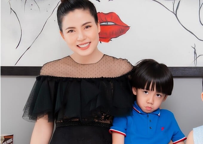 Nghệ sĩ Việt chia sẻ cách cùng con vượt qua chứng tự kỷ, rối loạn ngôn ngữ