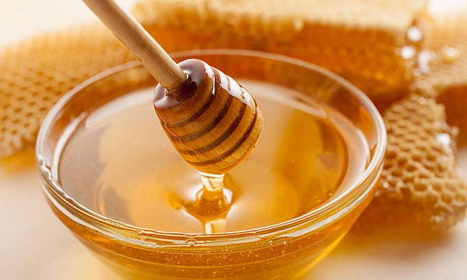 Mẹo đơn giản phát hiện mật ong thật