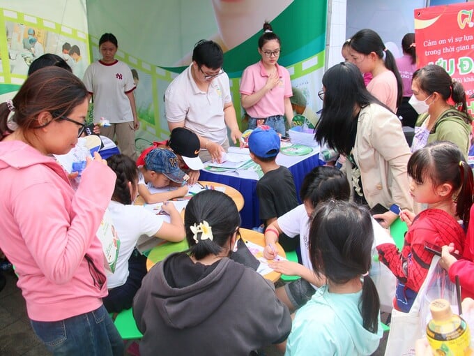 Tạp chí Gia đình Việt Nam phối hợp tổ chức chương trình hưởng ứng Ngày Môi trường thế giới