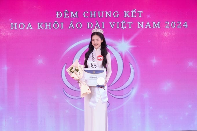 Thành tích “khủng” của nữ giảng viên vừa giành ngôi vị Hoa khôi Áo dài Việt Nam 2024