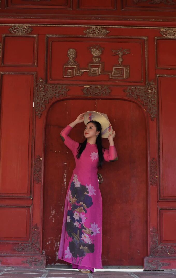 Con gái Trọng Tấn: Đẹp tựa trăng rằm, đạt điểm cao nhất Nhạc viện Hà Nội
