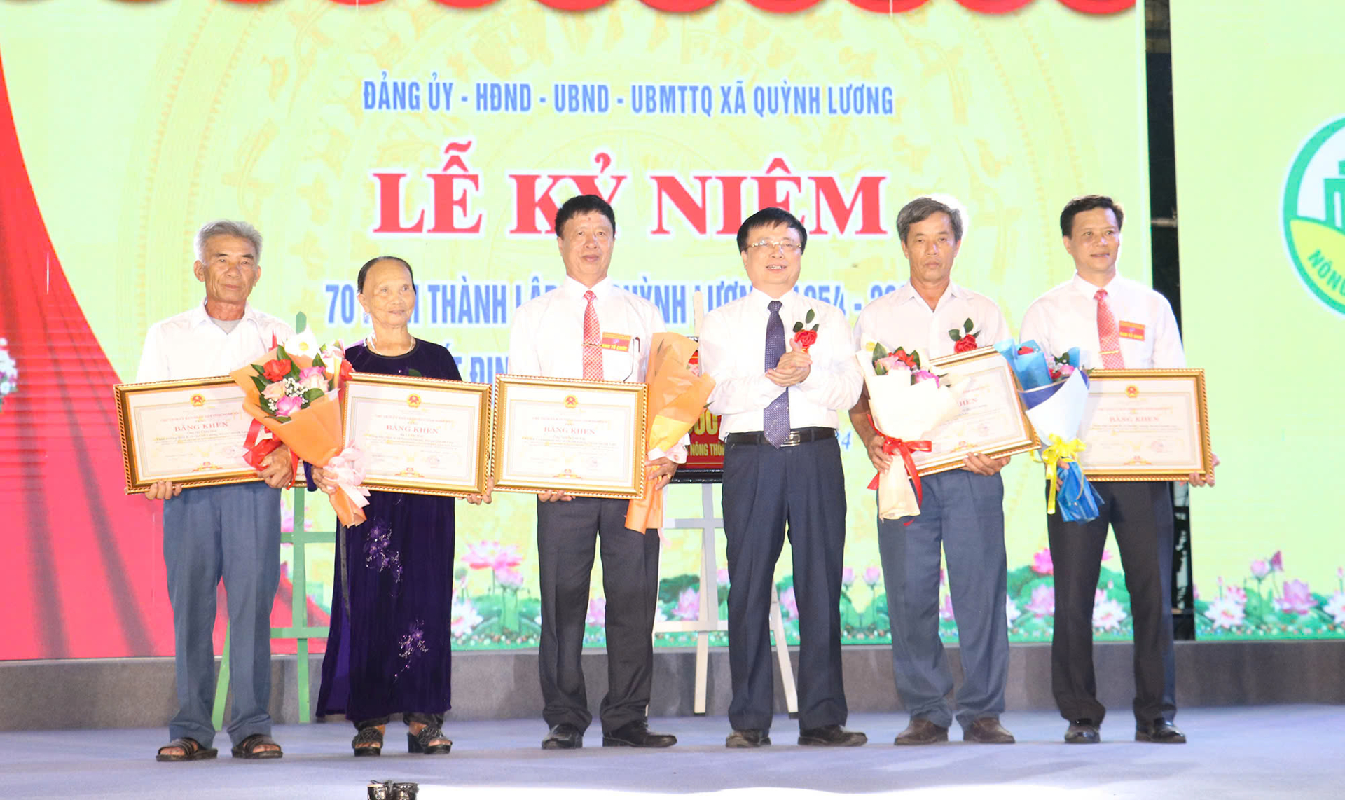 Nghệ An: Xã nông thôn 70 năm phát triển, ngọn cờ đầu đạt chuẩn Nông thôn mới kiểu mẫu