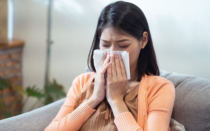 Nhịn hắt hơi gây hại như thế nào cho cơ thể?