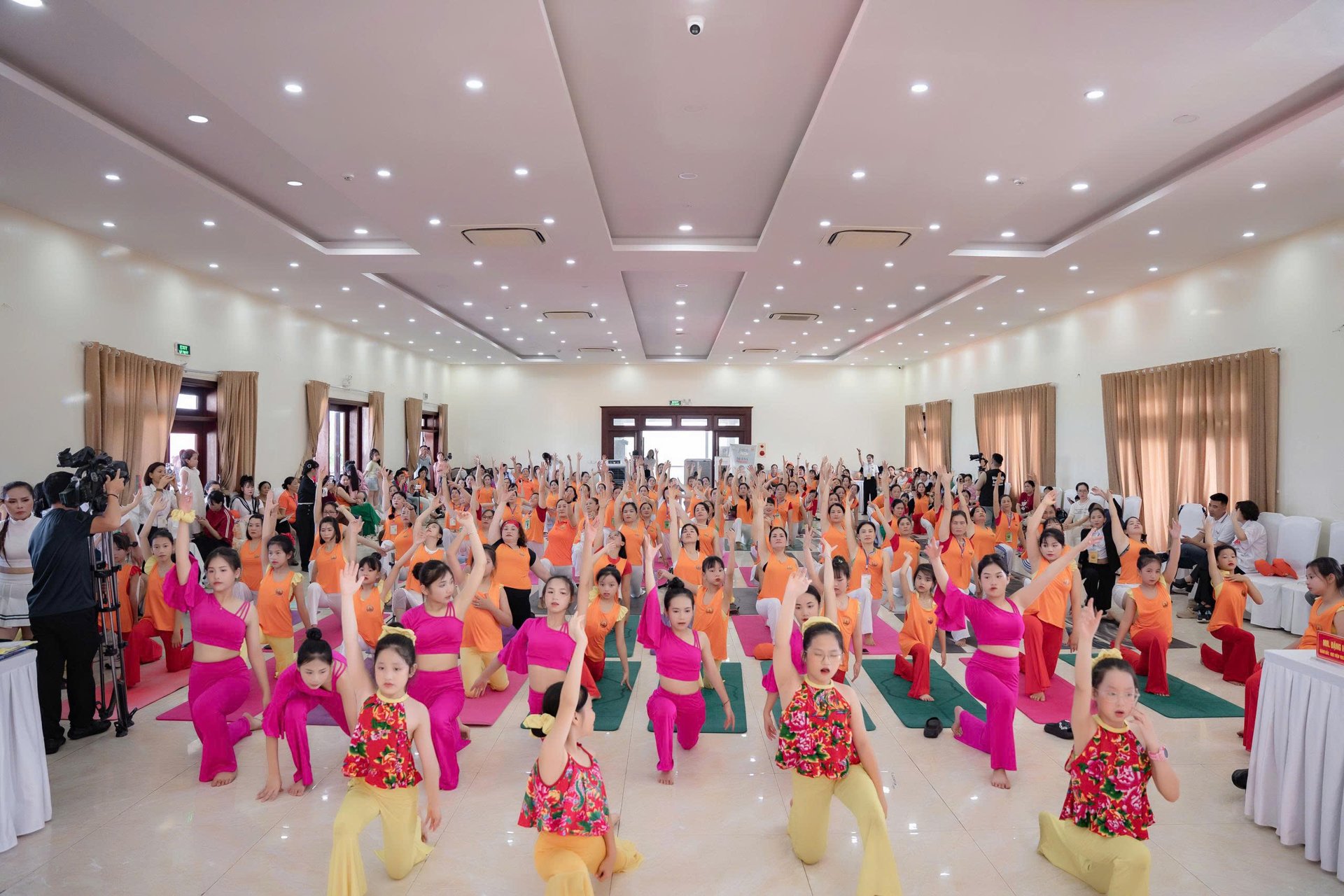 Festival Yoga Flow 3 miền 2025: Hành trình kết nối, lan tỏa và thắp lửa đam mê yoga trong cộng đồng
