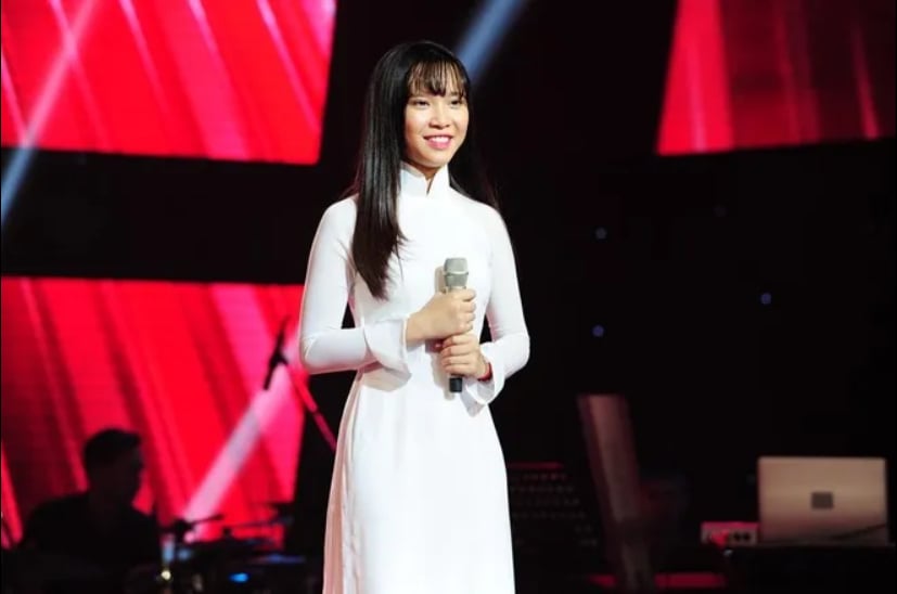 Phản ứng của 3 HLV The Voice khi bị học trò tố chèn ép
