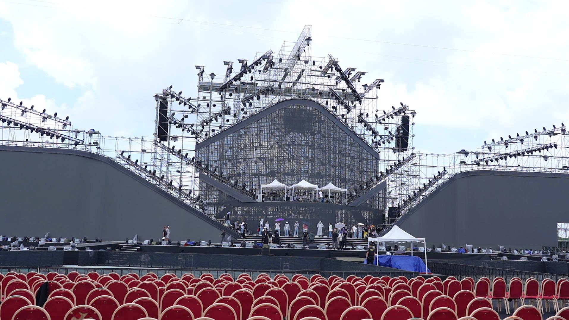 V Concert - Rạng rỡ Việt Nam: Dàn nghệ sĩ sẵn sàng 'bùng cháy' trước giờ G - Ảnh 4.