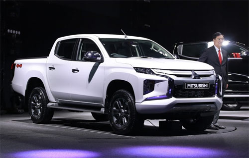 mitsubishi-triton