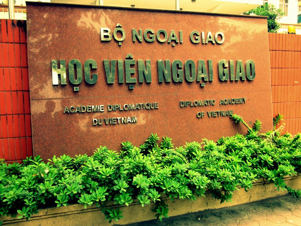 thi-dai-học-2014-tai-truong-hv-ngoai-giao-tuyẻn-450-chỉ-tieu-giadinhonline.vn 1