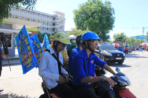 thi-dai-hoc-nam-2014-cum-thi-dh-vinh-co-5000-suat-com-mien-phi-giadinhonline.vn 2