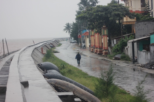 tin-bao-so-2-hinh-anh-dau-tien-cua-hai-phong-chong-bao-giadinhonline.vn 3