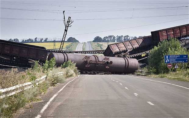 may-bay-mh17-phe-ly-khai-gai-min-quanh-khu-vuc-hien-truong-giadinhonline.vn 1