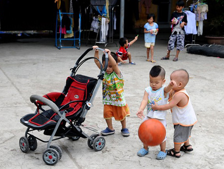 bao-mau-chua-bo-de-va-so-phan-nhung-dua-tre-bo-roi-giadinhonline.vn 1