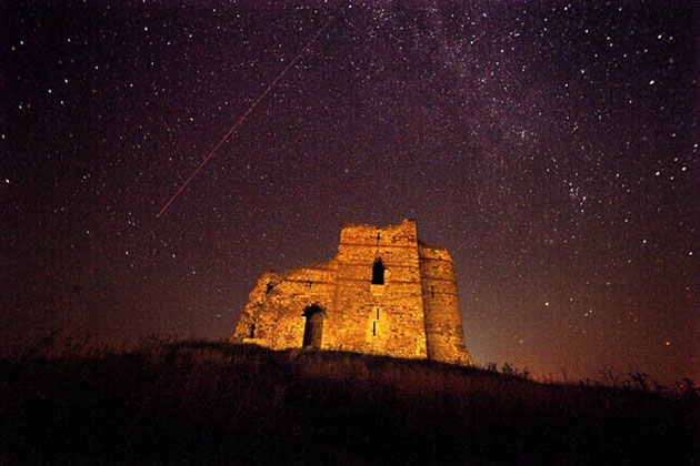 chum-anh-an-tuong-ve-mua-sao-bang-perseids--giadinhonline.vn 14