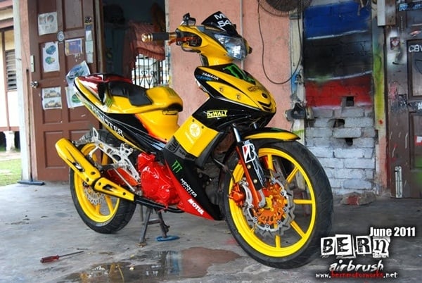 ngam-nhung-sieu-pham-exciter-do-cuc-ngau-cuc-chat-cua-dan-choi-xe-do-giadinhonline.vn 10