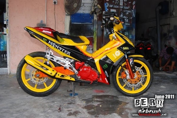 ngam-nhung-sieu-pham-exciter-do-cuc-ngau-cuc-chat-cua-dan-choi-xe-do-giadinhonline.vn 11