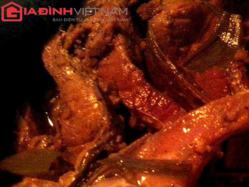 meo-chua-chay-cho-mon-kho-bi-man--giadinhonline.vn 1