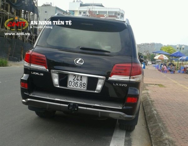 dai-gia-pho-nui-lao-cai-va-dan-xe-sang-tien-ty-giadinhonline.vn 1