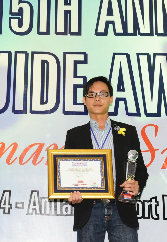 bia-sagota-nhan-giai-thuong-the-guide-awards-giadinhonline.vn 1
