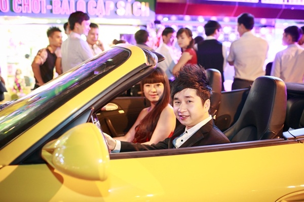 bang-cuong-lai-sieu-xe-cho-gai-la-du-sap-cuoi-dj-oxy-giadinhonline.vn 8