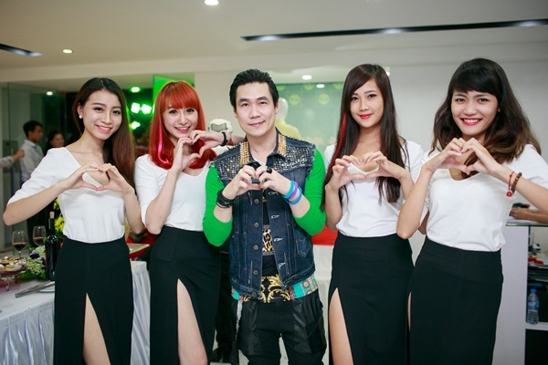 bang-cuong-lai-sieu-xe-cho-gai-la-du-sap-cuoi-dj-oxy-giadinhonline.vn 10