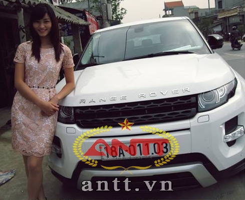 chan-dai-vpbank-di-thi-hoa-hau-viet-nam-2014-giadinhonline.vn 2