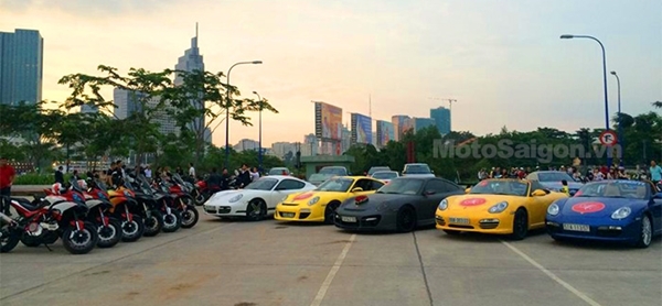 dinh-gia-dan-sieu-xe-tien-ty-trong-le-cuoi-thu-thuy--giadinhonline.vn 12