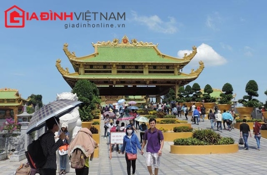 dai-nam-cua-ong-huynh-uy-dung-va-nhung-thong-diep-moi-giadinhonline.vn 5