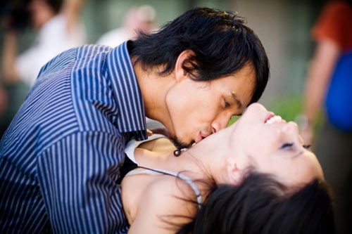 cach-nhan-biet-tinh-cam-cua-chang-qua-nu-hon-giadinhonline.vn 5