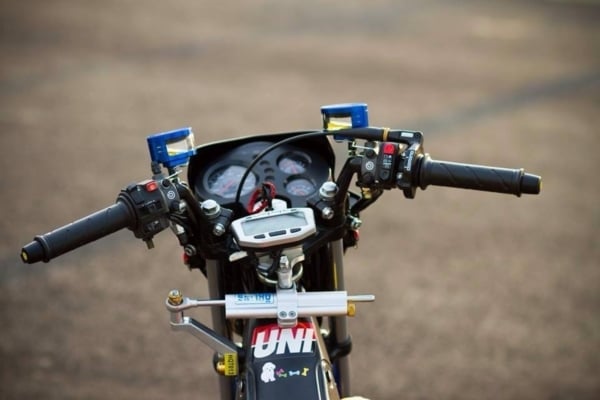 honda-sonic-do-150-phan-khoi-phong-cach-respol-ham-ho-giadinhonline.vn 3
