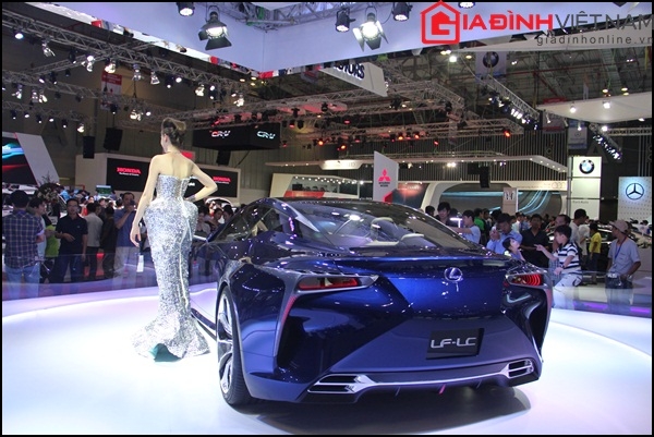 nhung-mau-xe-quotdinhquot-nhat-tai-vietnam-motor-show-2014-giadinhonline.vn 2