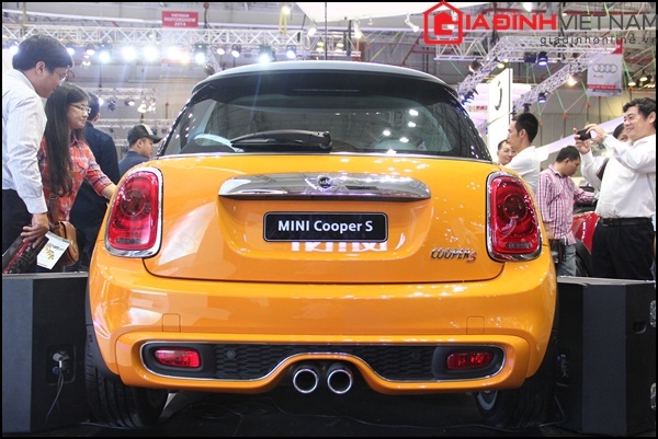 nhung-mau-xe-quotdinhquot-nhat-tai-vietnam-motor-show-2014-giadinhonline.vn 8