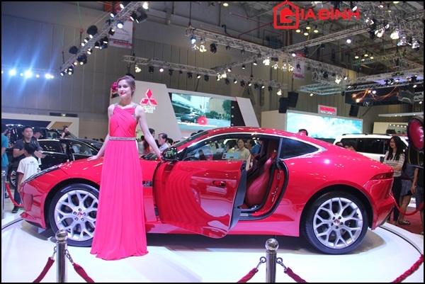 nhung-mau-xe-quotdinhquot-nhat-tai-vietnam-motor-show-2014-giadinhonline.vn 28