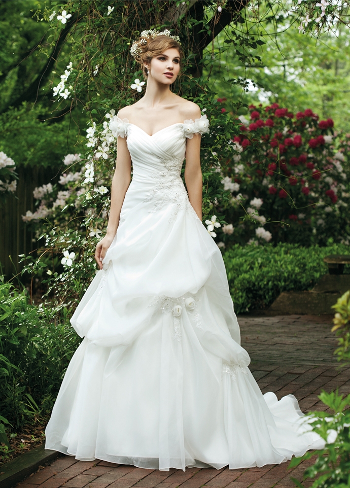 Cho thuê áo váy cưới đẹp - phong cách Châu Âu - Nicole Bridal