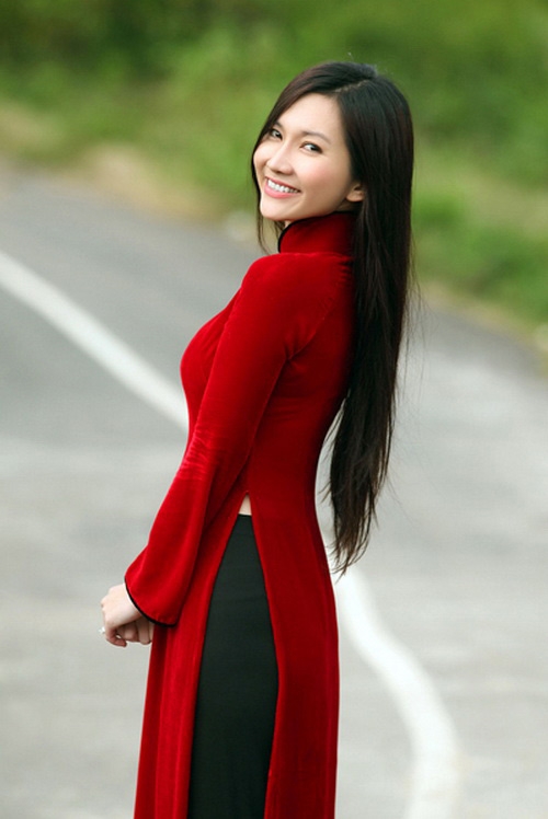 nhung-kieu-toc-phu-hop-voi-co-dau-khi-mac-ao-dai-giadinhonline.vn 1
