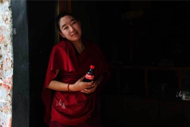 hinh-anh-doi-thuong-cua-nu-tu-tay-tang-giadinhonline.vn 4