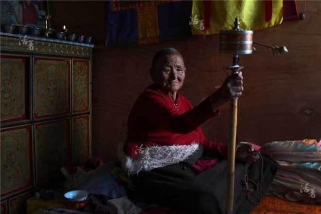 hinh-anh-doi-thuong-cua-nu-tu-tay-tang-giadinhonline.vn 9