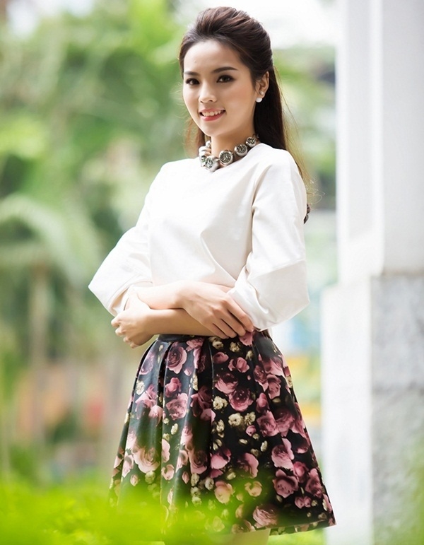hoa-hau-ky-duyen-va-nhung-hinh-anh-ghi-diem-voi-cong-chung--giadinhonline.vn 10
