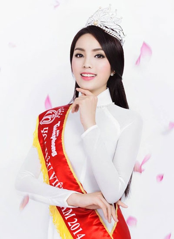 hoa-hau-ky-duyen-va-nhung-hinh-anh-ghi-diem-voi-cong-chung--giadinhonline.vn 14