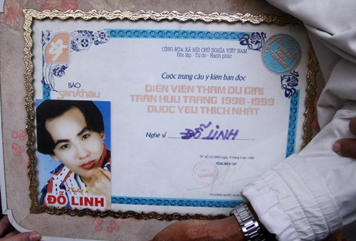 nhin-lai-nhung-hinh-anh-cua-nghe-si-do-linh-giadinhonline.vn 4