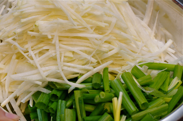 cach-lam-kim-chi-chuan-theo-huong-dan-cua-co-gai-han-quoc-giadinhonline.vn 24