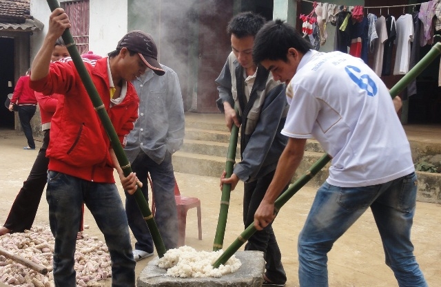 doc-dao-‘tet-nam-cung’-cua-nguoi-dao-o-mien-tay-xu-thanh-giadinhonline.vn 1