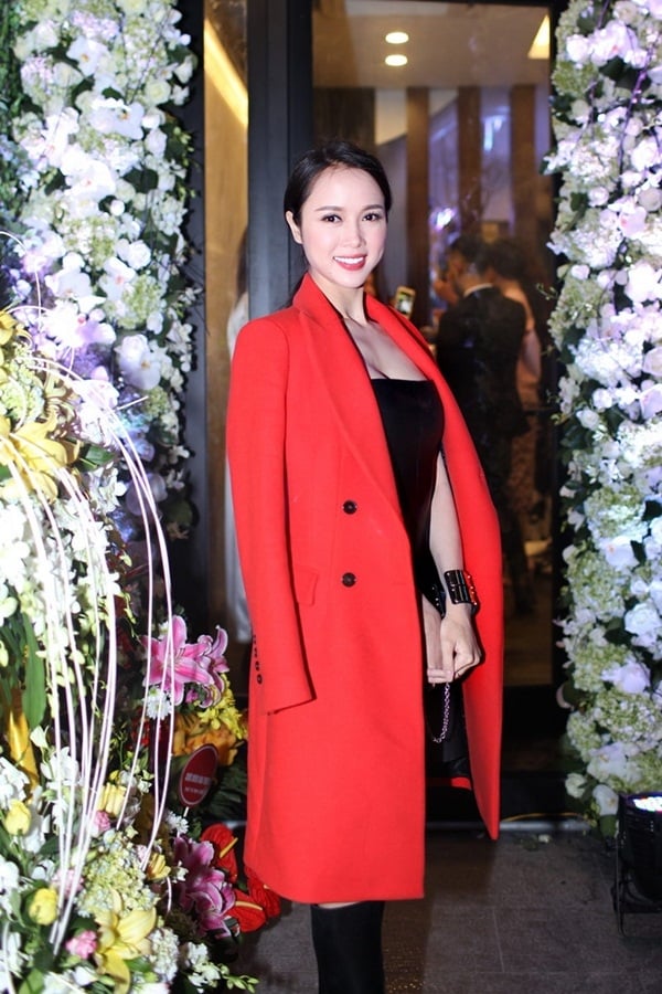 ngoc-anh-do-dang-cung-a-hau-tu-anh-giua-troi-dong-ha-noi-giadinhonline.vn 10