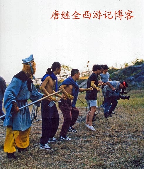 tay-du-ky-1986-lo-anh-hau-truong-chua-tung-cong-bo--giadinhonline.vn 8