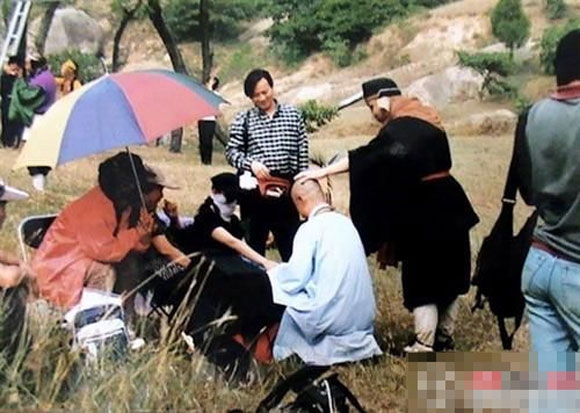 tay-du-ky-1986-lo-anh-hau-truong-chua-tung-cong-bo--giadinhonline.vn 23