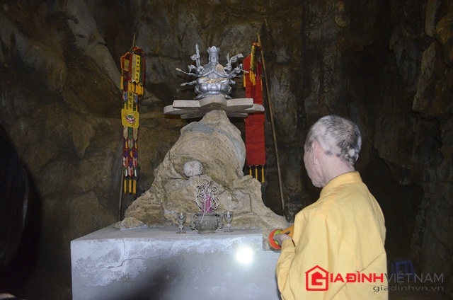 thac-si-ha-noi-tu-bo-cong-danh-di-tim-hang-niem-chu-giadinhonline.vn 2