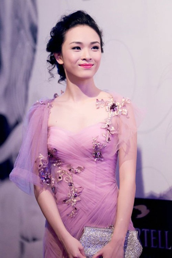 nhin-lai-nhung-hinh-anh-dep-rang-ro-cua-hoa-hau-truong-ho-phuong-nga-giadinhonline.vn 3