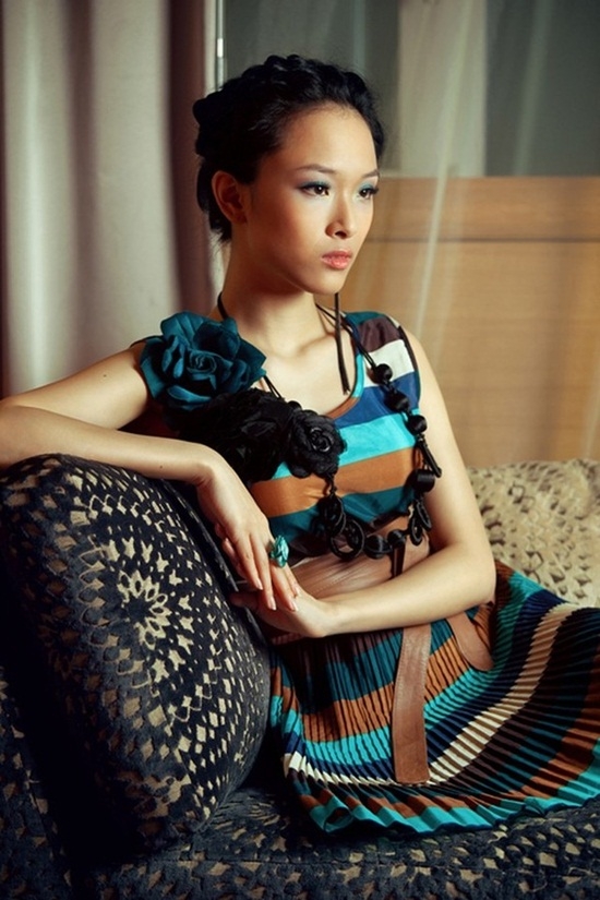nhin-lai-nhung-hinh-anh-dep-rang-ro-cua-hoa-hau-truong-ho-phuong-nga-giadinhonline.vn 4