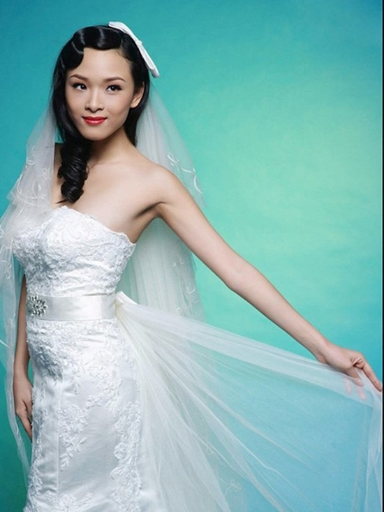 nhin-lai-nhung-hinh-anh-dep-rang-ro-cua-hoa-hau-truong-ho-phuong-nga-giadinhonline.vn 10