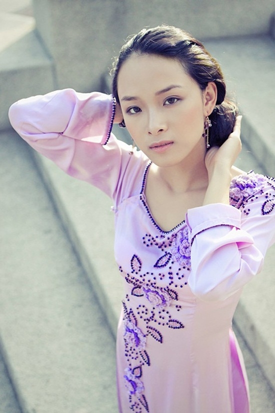 nhin-lai-nhung-hinh-anh-dep-rang-ro-cua-hoa-hau-truong-ho-phuong-nga-giadinhonline.vn 14